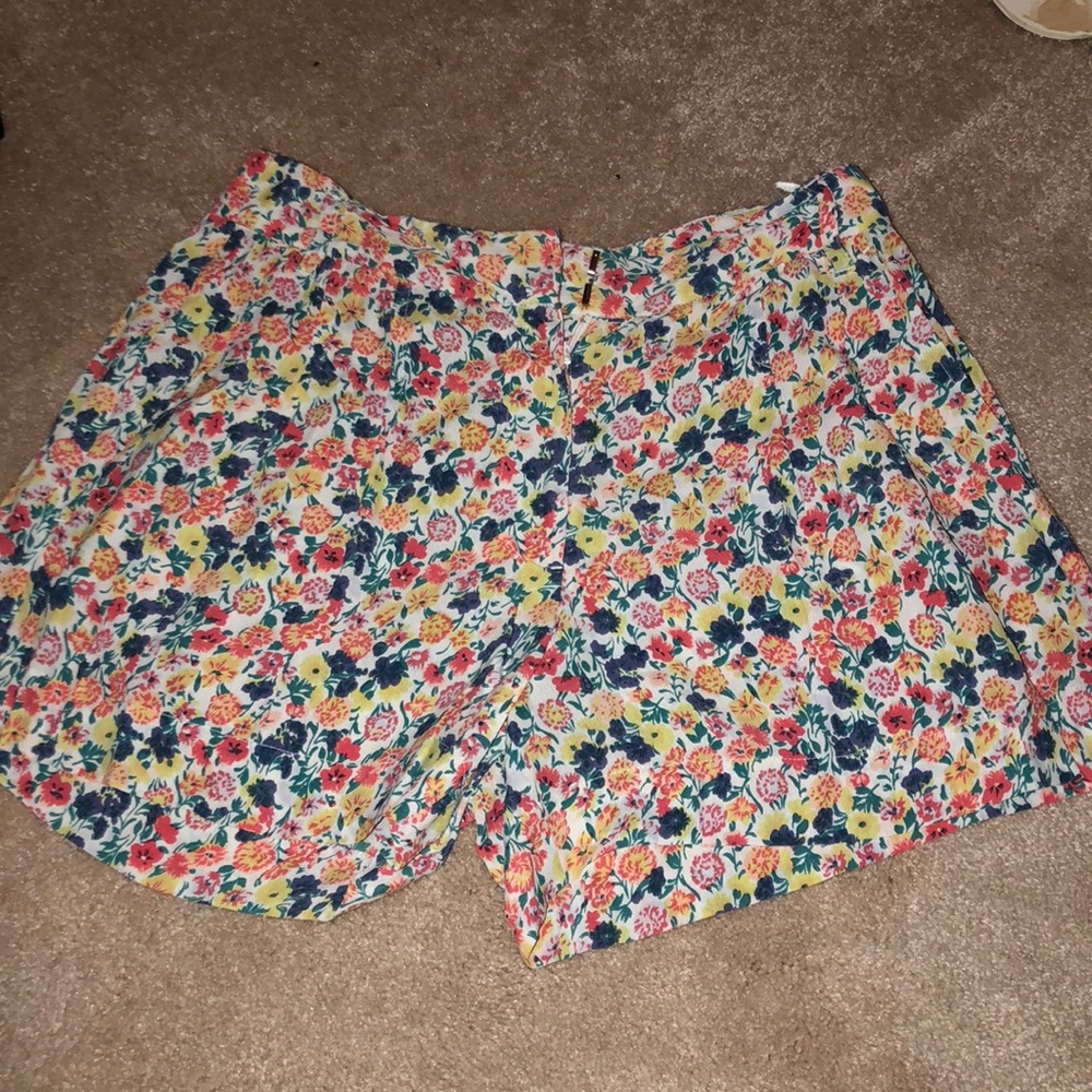 French connection flower shorts